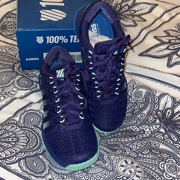 New in box K-Swiss Hypercourt 2.0 tennis shoes blueberry & electric green teal - Picture 2 of 3